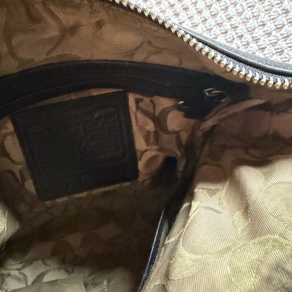 Coach Legacy Slim Duffle Black Leather Bag - Picture 7 of 10